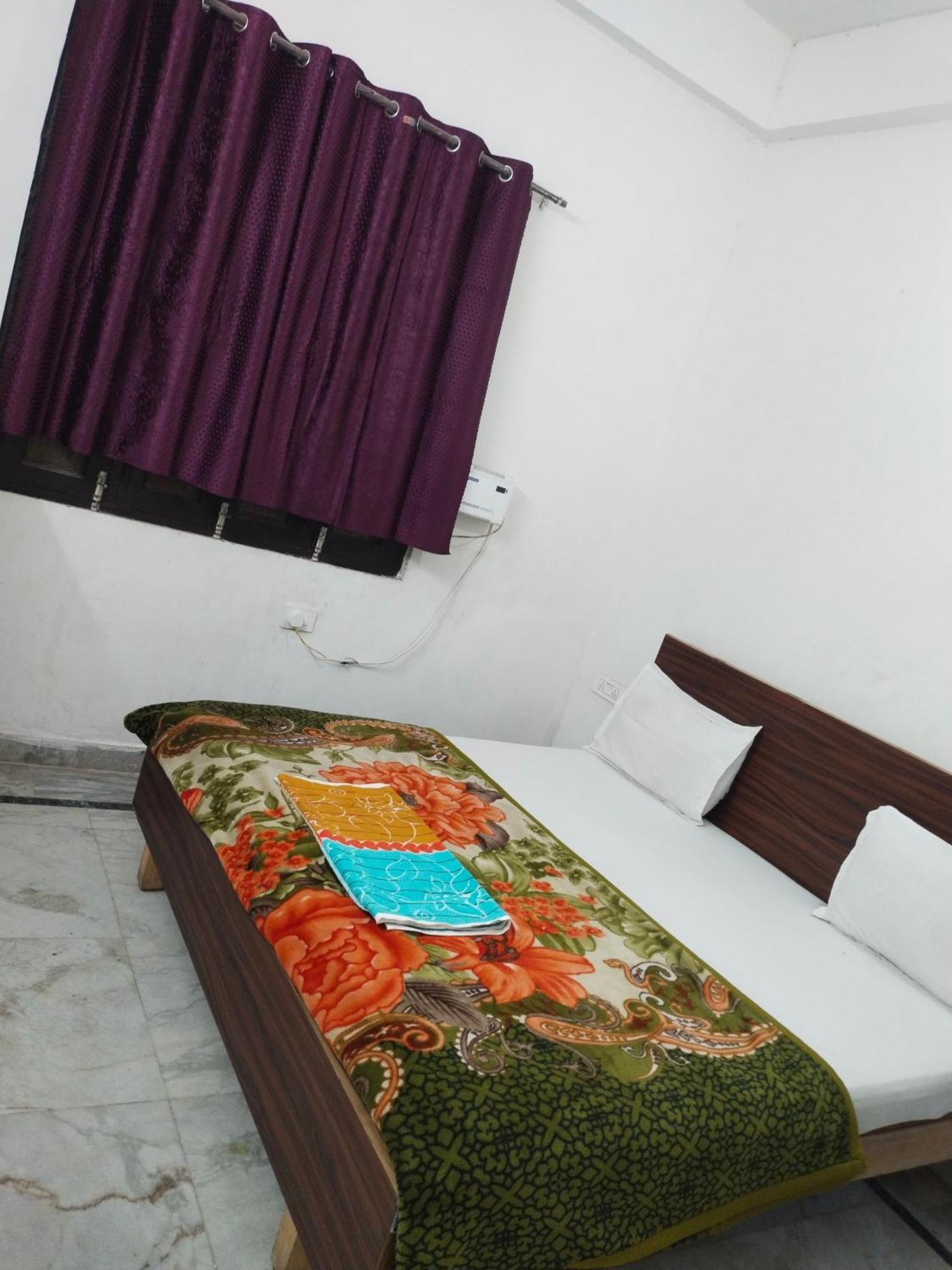 Shri Ji Kripa Kunj Vrindāvan Exterior foto